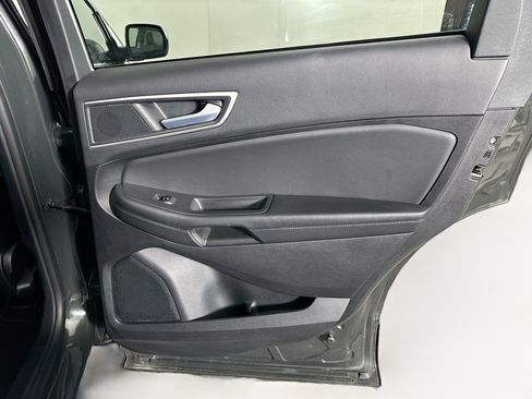 Used 2024 Ford Edge SEL image 28