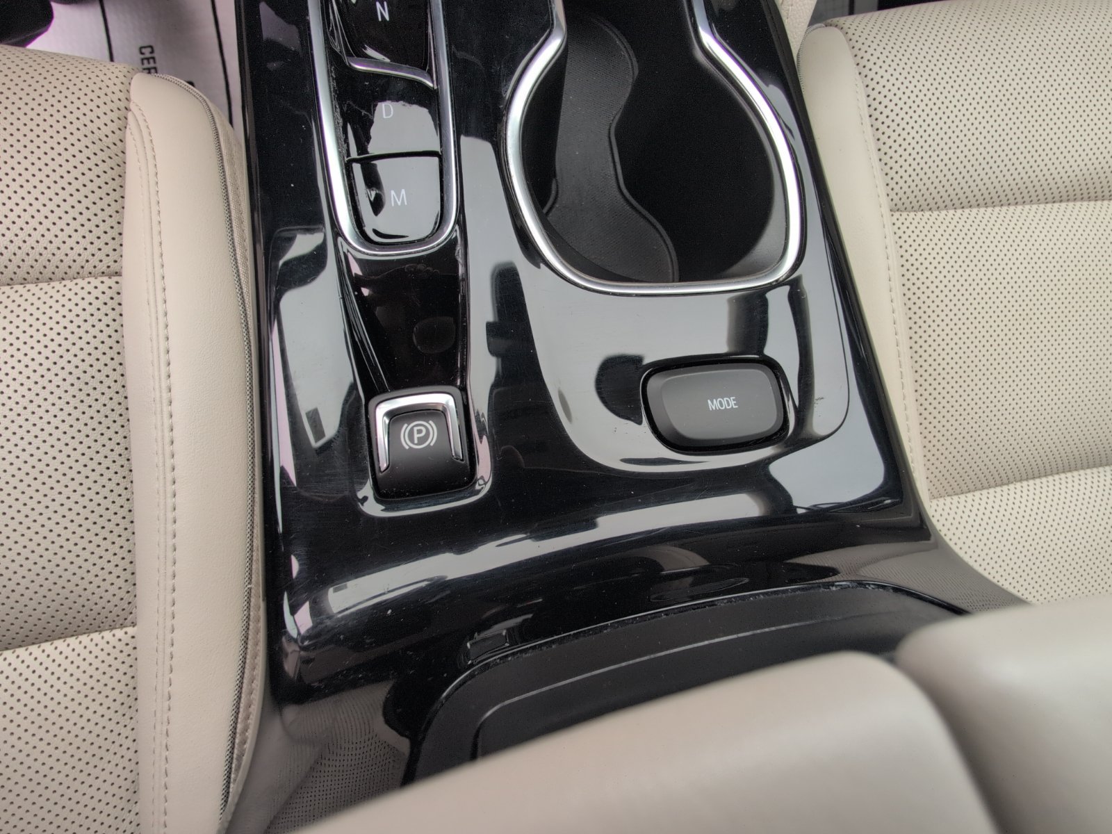 Used 2022 Buick Envision Essence w/ Safety Package FWD image 23