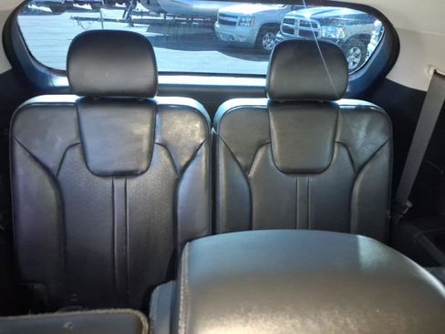 Used 2023 Kia Sorento S w/ Panoramic Sunroof Package FWD image 16