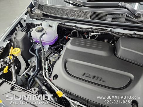 New 2026 Chrysler Pacifica Select image 24