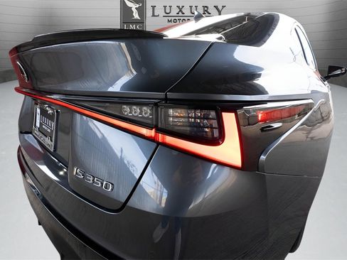 Used 2022 Lexus IS 350 F Sport image 9