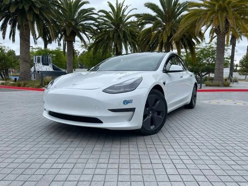 Used 2023 Tesla Model 3 Standard Range RWD image 7