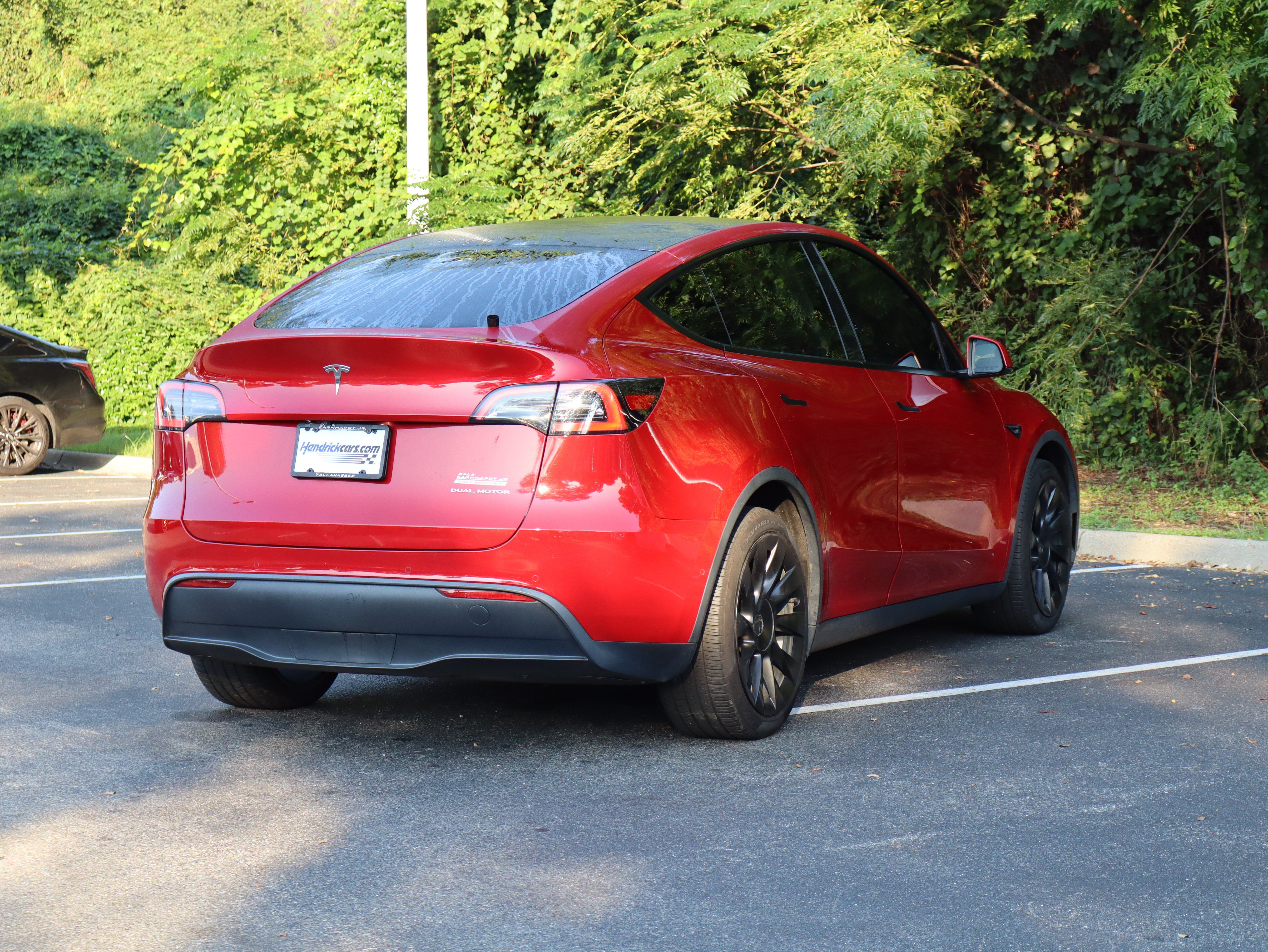 Used 2021 Tesla Model Y Long Range AWD/4WD image 9