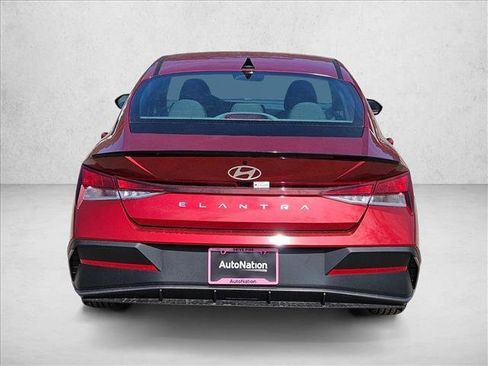 New 2025 Hyundai Elantra Sport image 7