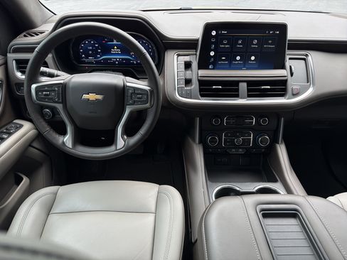 Used 2022 Chevrolet Tahoe LT w/ Luxury Package RWD image 25