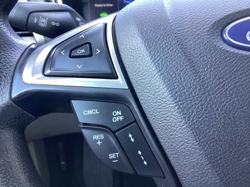 Used 2019 Ford Fusion SE FWD image 14