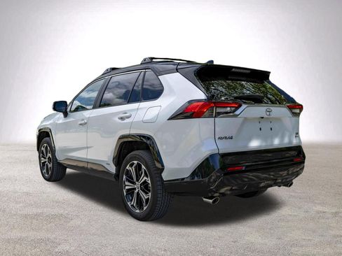 Used 2025 Toyota RAV4 XSE w/ Weather Package AWD/4WD image 7