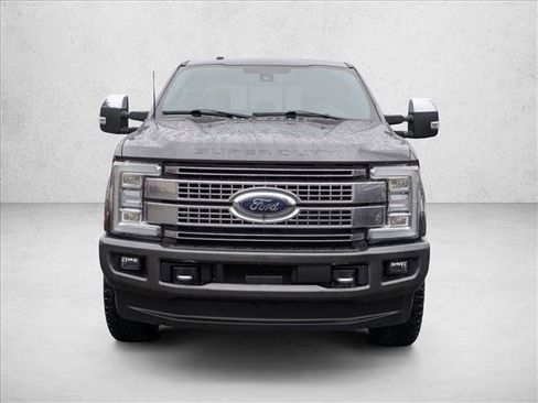 Used 2017 Ford F250 Platinum w/ Platinum Ultimate Package image 2