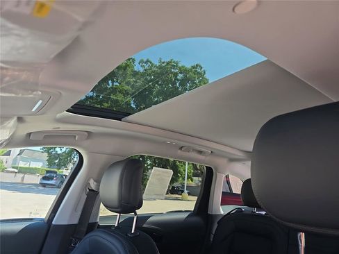 New 2026 Lincoln Nautilus Reserve AWD/4WD image 22