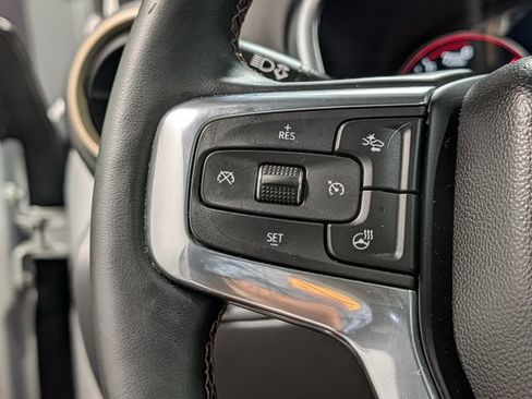 Certified 2023 Chevrolet Blazer Premier w/ Enhanced Convenience Package AWD/4WD image 23