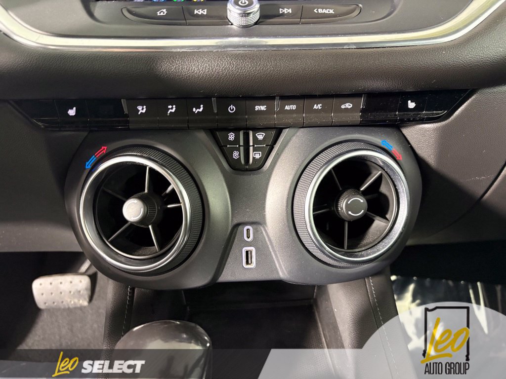 Used 2020 Chevrolet Blazer LT FWD image 16