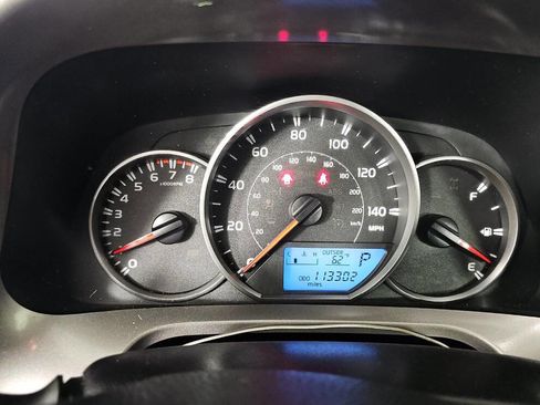 Used 2016 Toyota RAV4 LE image 16