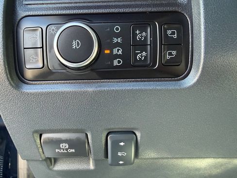 Used 2025 Ford F350 Lariat w/ FX4 Off-Road Package AWD/4WD image 36