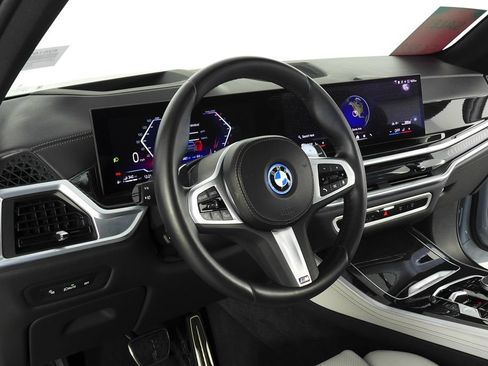Used 2024 BMW X5 xDrive50e w/ M Sport Package AWD/4WD image 31