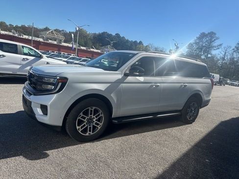 New 2025 Ford Expedition Max Active image 6