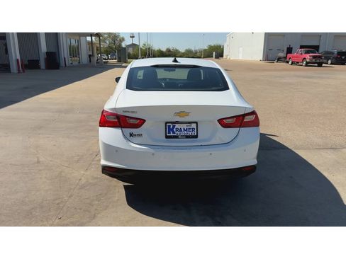 Used 2022 Chevrolet Malibu LS image 7