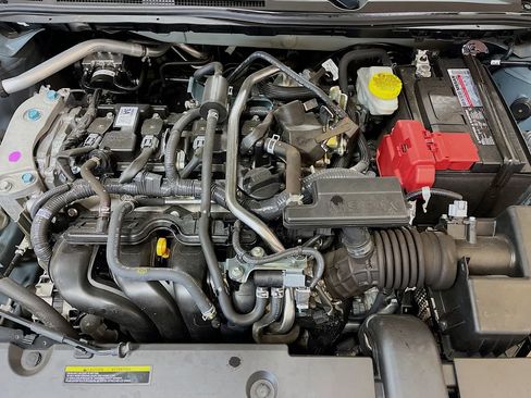 Used 2025 Nissan Sentra SR FWD image 28
