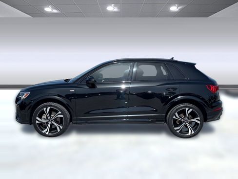Used 2023 Audi Q3 2.0T Premium Plus w/ Premium Plus Package AWD/4WD image 2