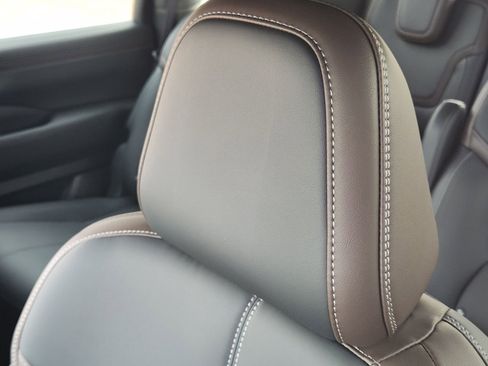 New 2026 Nissan Armada SL image 15