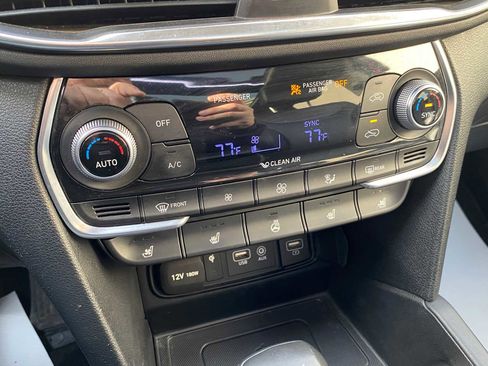 Used 2019 Hyundai Santa Fe AWD image 23