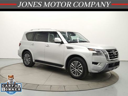 Used 2024 Nissan Armada SL AWD/4WD image 1