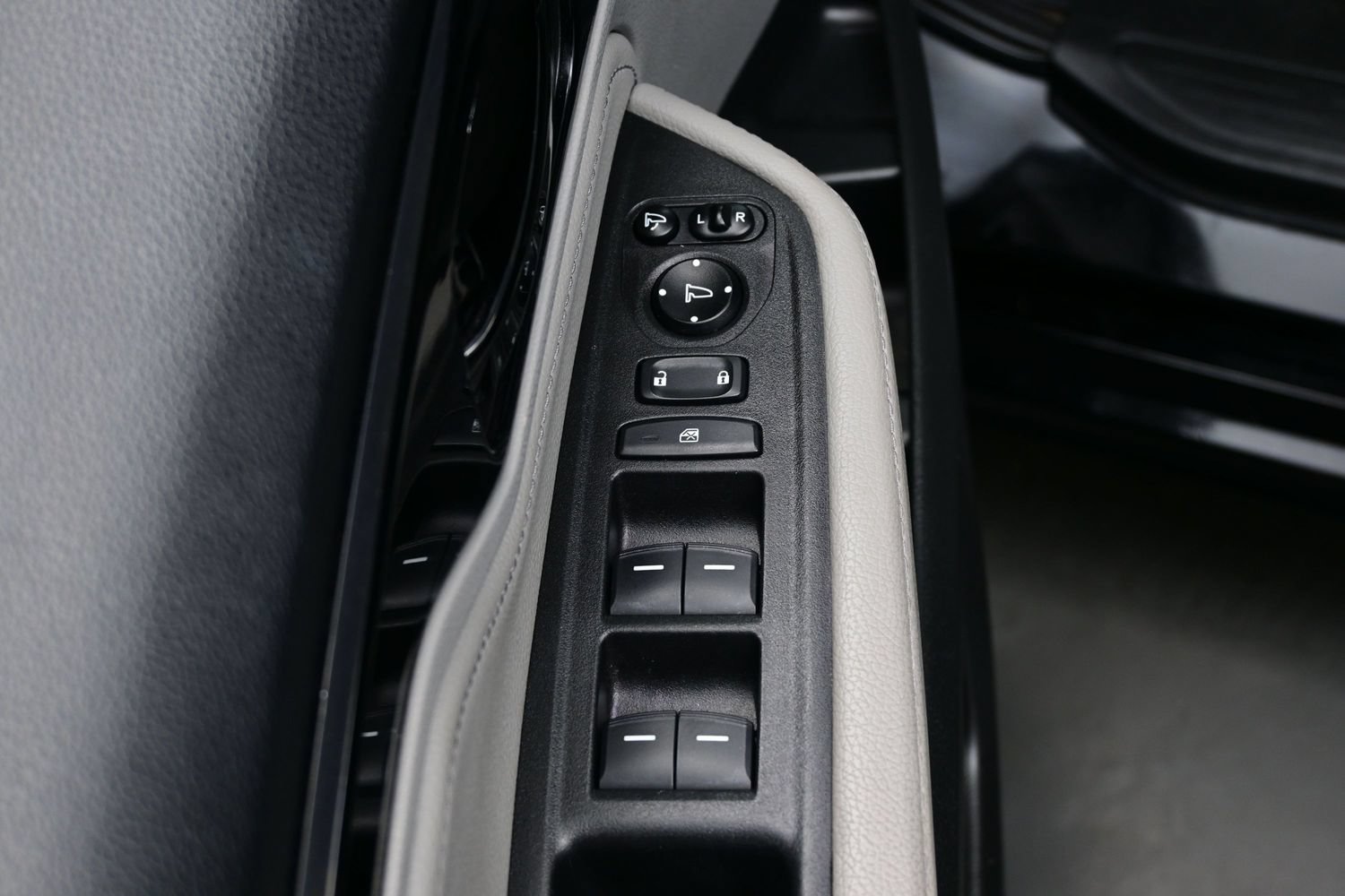 Used 2019 Honda Odyssey Elite image 10
