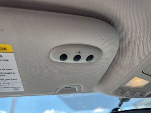 Used 2014 Ford Fusion SE FWD image 24