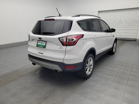 Used 2018 Ford Escape SE w/ Ford Safe & Smart Package image 9