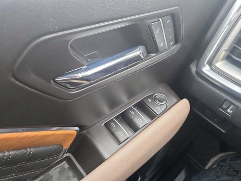 New 2026 GMC Canyon Denali w/ LPO, Denali Black Edition image 21