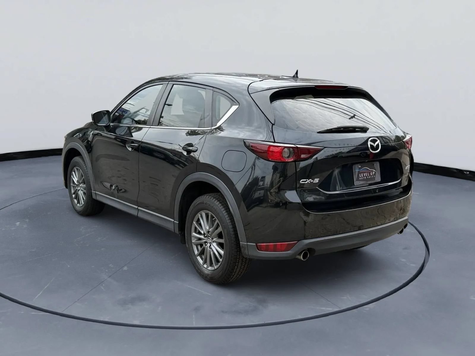 Used 2018 MAZDA CX-5 Sport AWD/4WD image 5