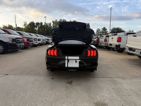 Used 2020 Ford Mustang Premium RWD image 32
