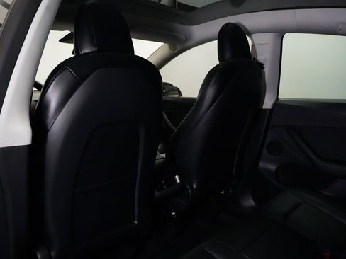 Used 2022 Tesla Model Y Performance AWD/4WD image 17