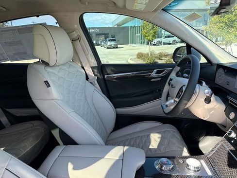 New 2026 Genesis GV80 3.5T e-SC image 11