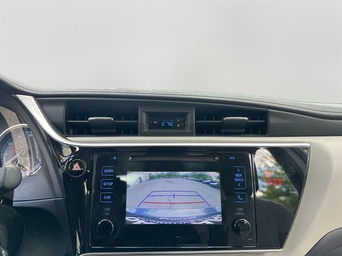 Used 2019 Toyota Corolla LE FWD image 16