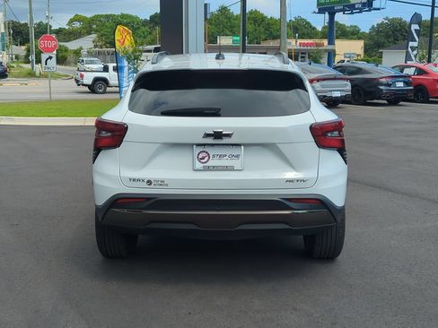 Used 2024 Chevrolet Trax ACTIV w/ Driver Confidence Package FWD image 6