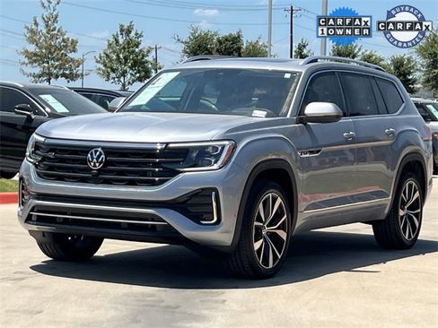 Used 2025 Volkswagen Atlas SEL Premium R-Line image 3