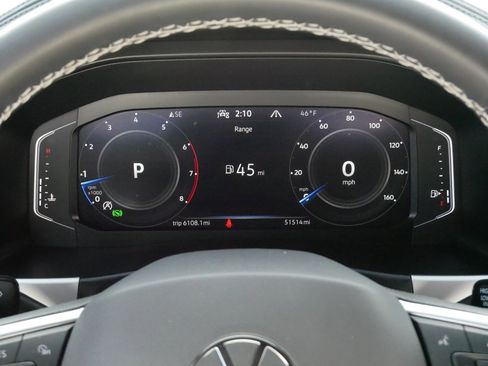 Certified 2022 Volkswagen Atlas Cross Sport SE w/ Panoramic Sunroof Package image 21