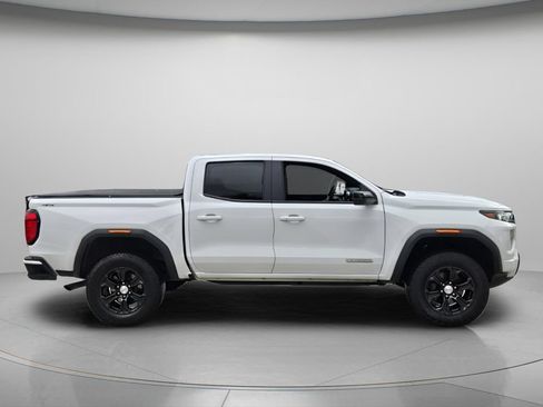 Used 2023 GMC Canyon Elevation w/ Elevation Premium Package AWD/4WD image 3