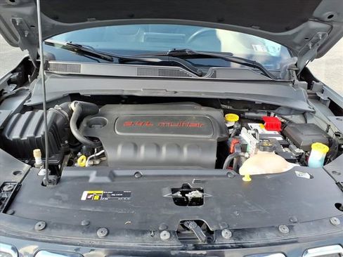 Certified 2022 Jeep Compass Limited image 14