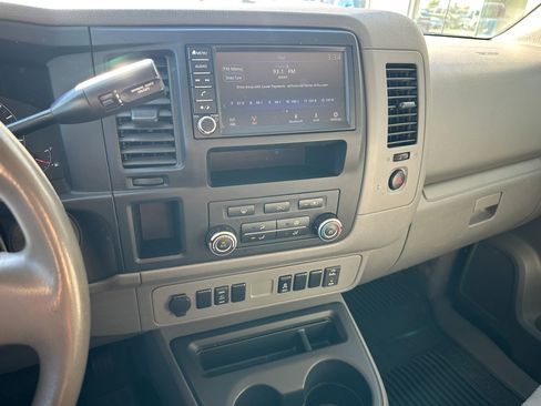 Used 2019 Nissan NV 2500 SV image 23