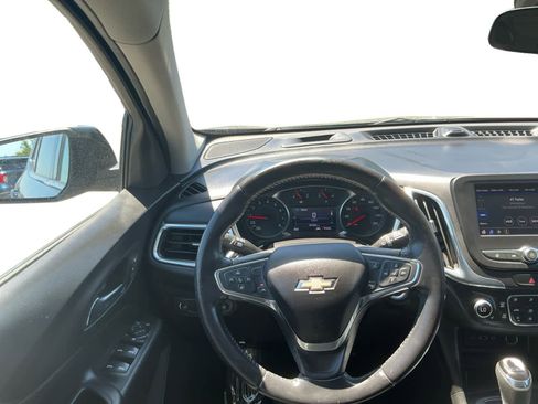 Used 2020 Chevrolet Equinox LT AWD/4WD image 12