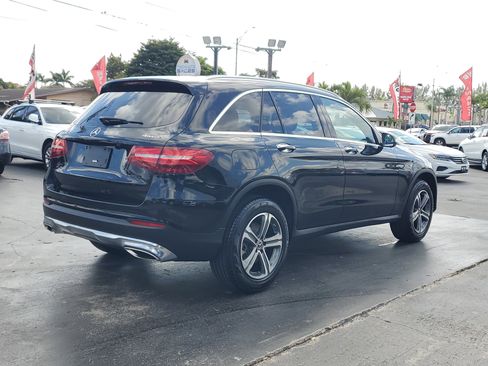 Used 2017 Mercedes-Benz GLC 300 4MATIC image 6