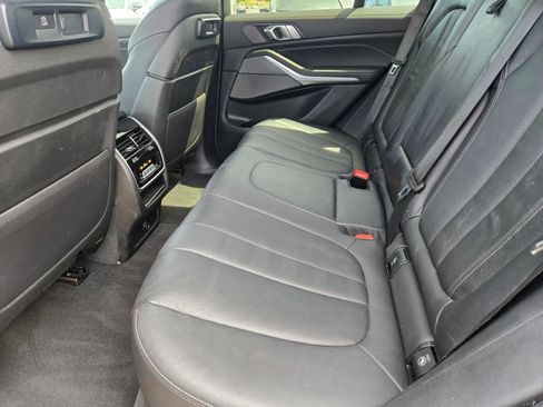 Used 2021 BMW X5 sDrive40i w/ Premium Package RWD image 17