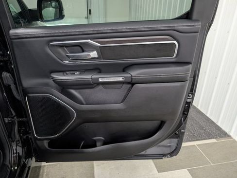 Used 2025 RAM 1500 Laramie AWD/4WD image 27