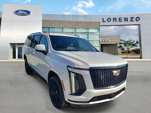 Used 2025 Cadillac Escalade ESV Sport w/ Touring Package AWD/4WD image 3