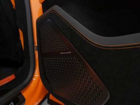 Used 2023 Lamborghini Urus Performante AWD/4WD image 44