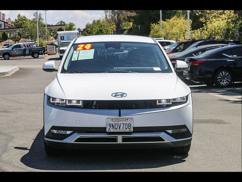 Certified 2024 Hyundai Ioniq 5 SEL RWD image 2
