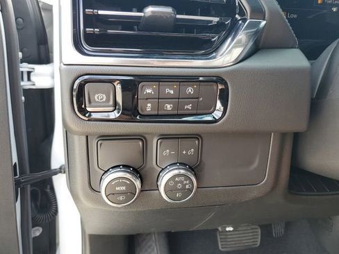 New 2026 GMC Yukon XL Denali image 29