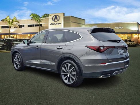 Certified 2026 Acura MDX w/ Technology Package AWD/4WD image 4
