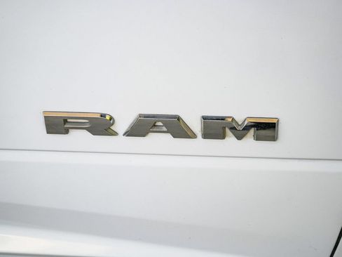 Used 2023 RAM 2500 Laramie AWD/4WD image 7